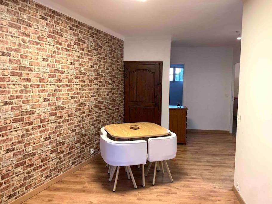 • Village Historique • Superbe T3 • 50m2 • * Fréjus